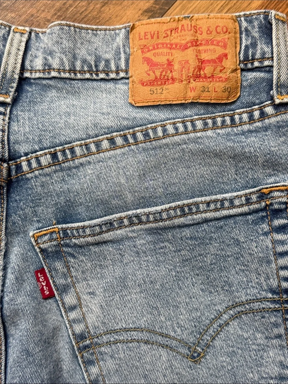 Levi’s 512 Slim Taper Embroidered Insect Jeans W31 L30 Dragonfly Butterfly